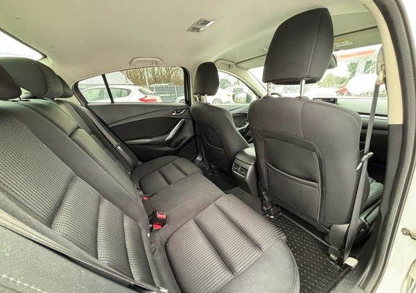 Mazda 6 cena 58900 przebieg: 198568, rok produkcji 2017 z Nałęczów małe 232